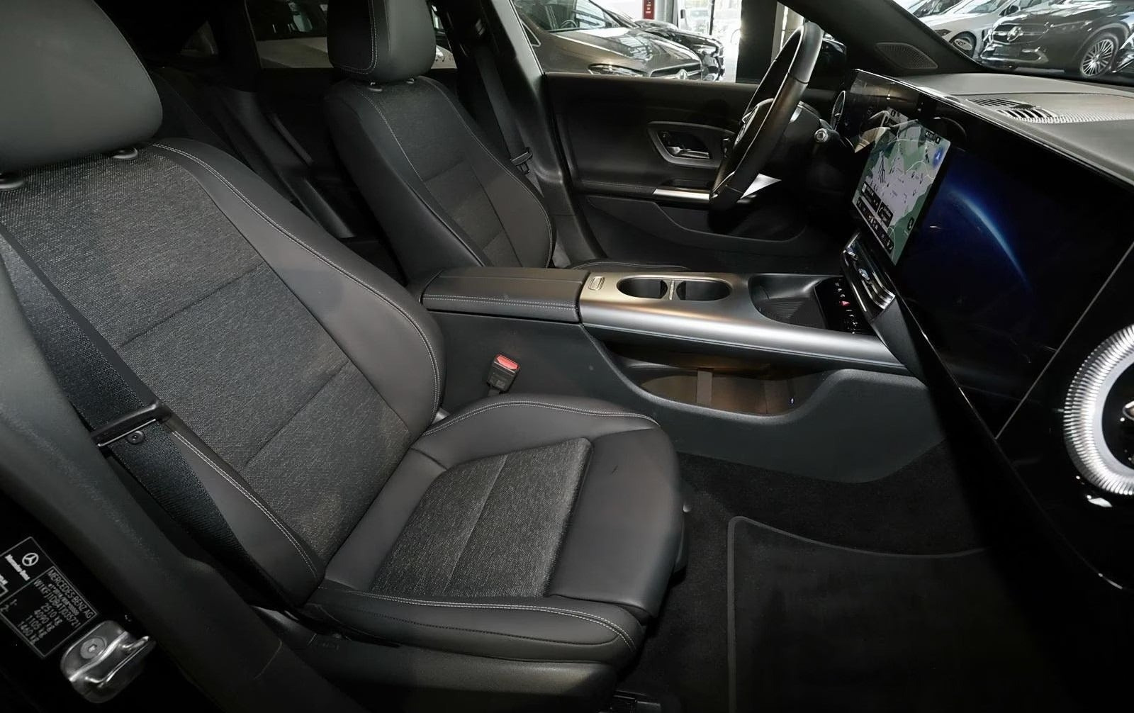 Sort Mercedes CLA250+ fra 2026