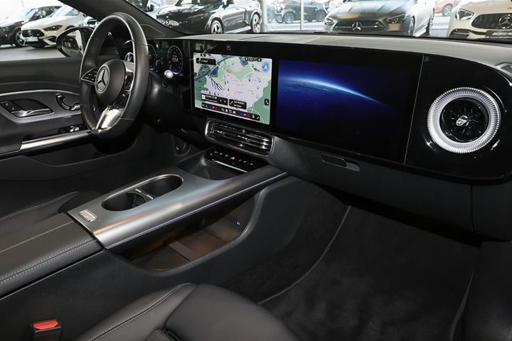 Sort Mercedes CLA250+ fra 2026