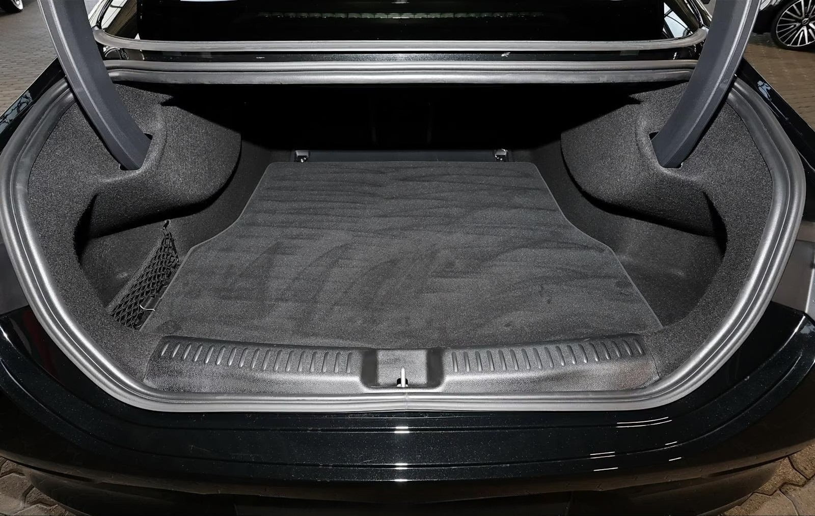 Sort Mercedes CLA250+ fra 2026