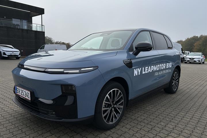 Blå Leapmotor B10 fra 2026