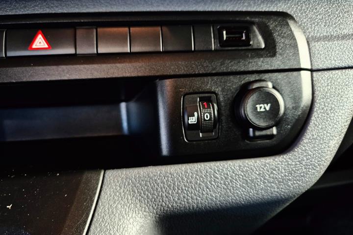 Hvid Peugeot Expert fra 2020