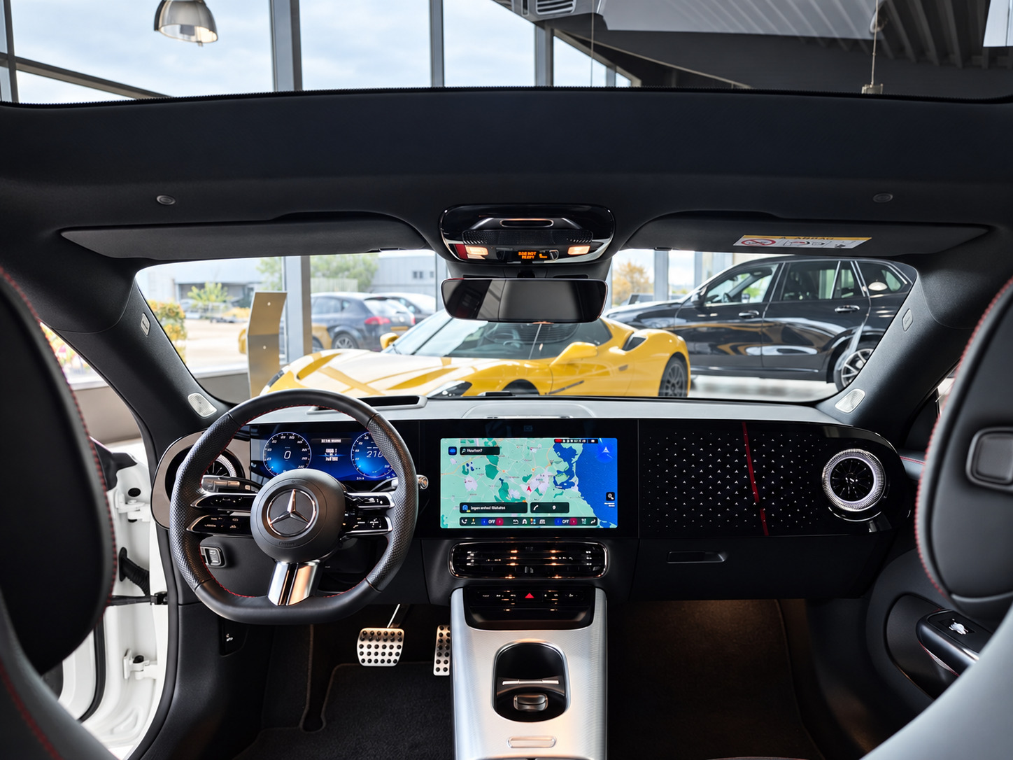 Hvid Mercedes CLA250+ fra 2025