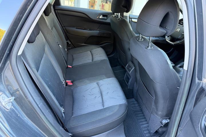 Grå Citroën C4 fra 2014
