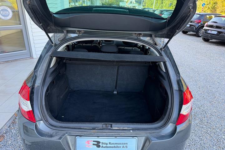 Grå Citroën C4 fra 2014