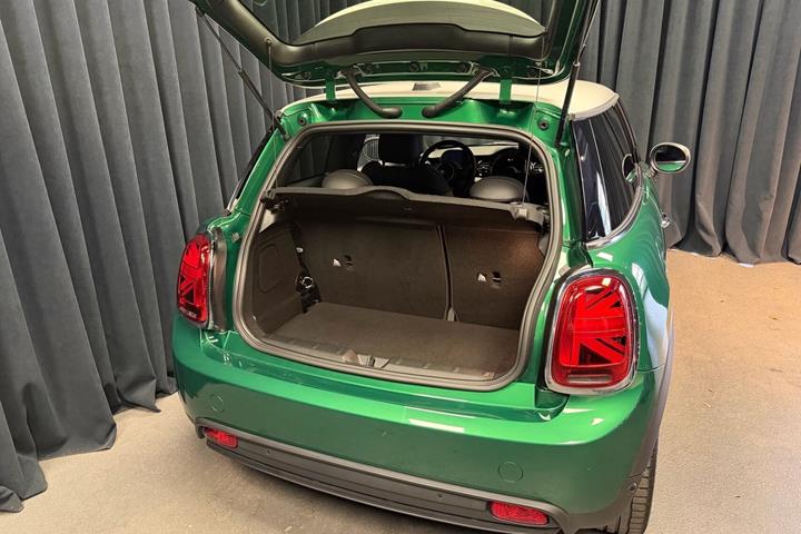 Grøn Mini Cooper fra 2023