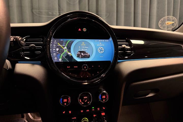 Grøn Mini Cooper fra 2023