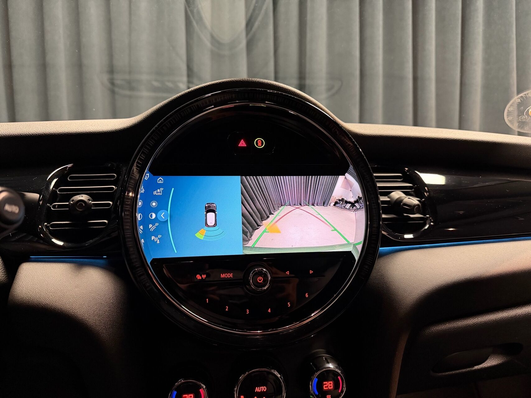 Grøn Mini Cooper fra 2023