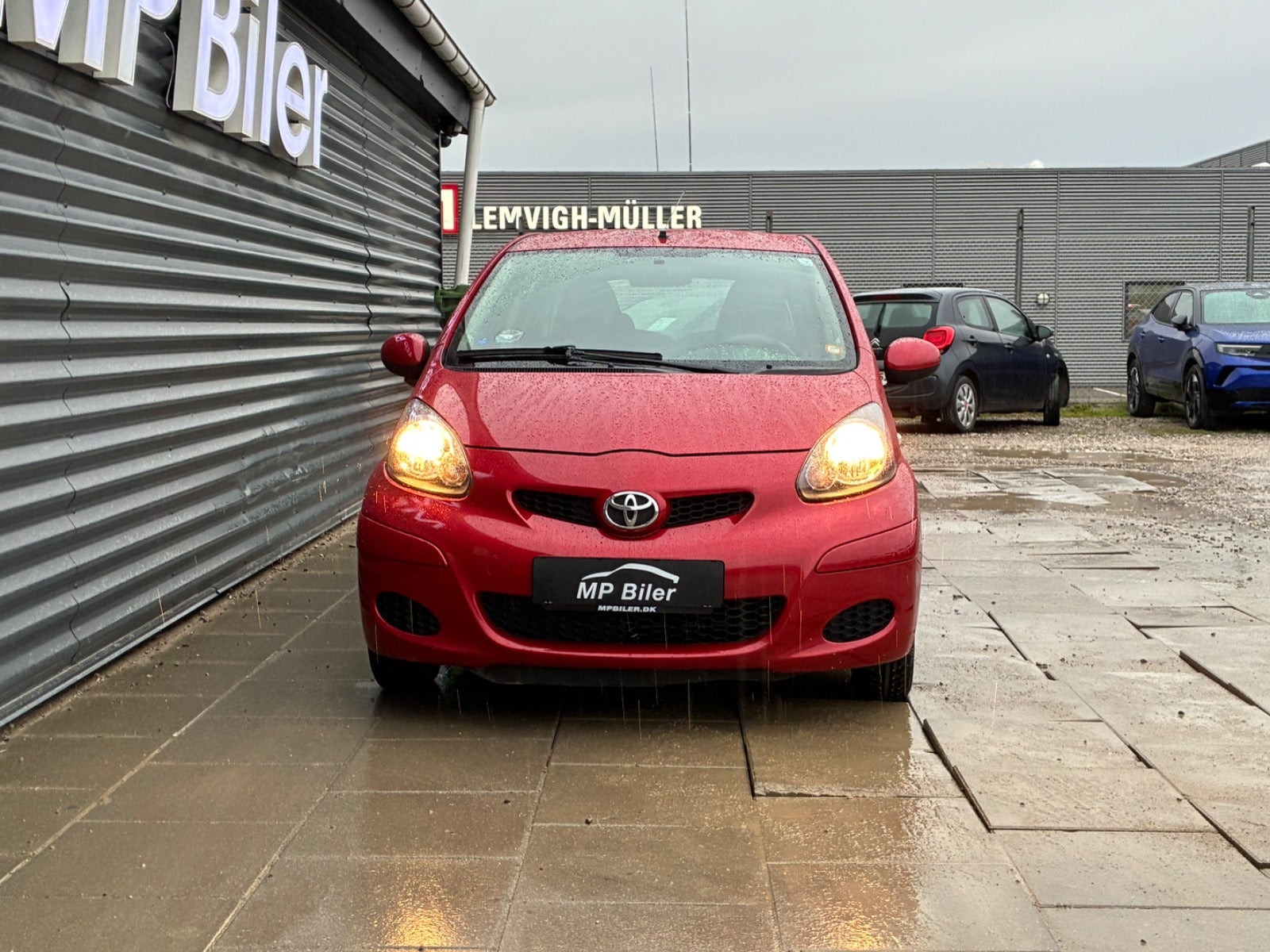Rød Toyota Aygo fra 2010