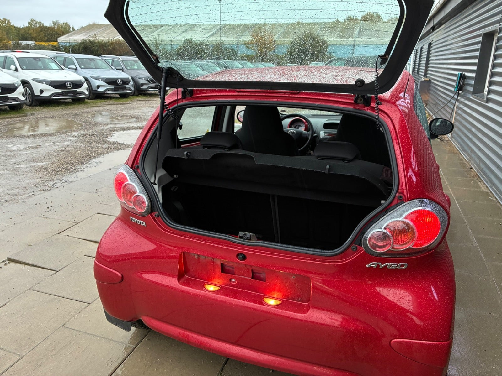 Rød Toyota Aygo fra 2010