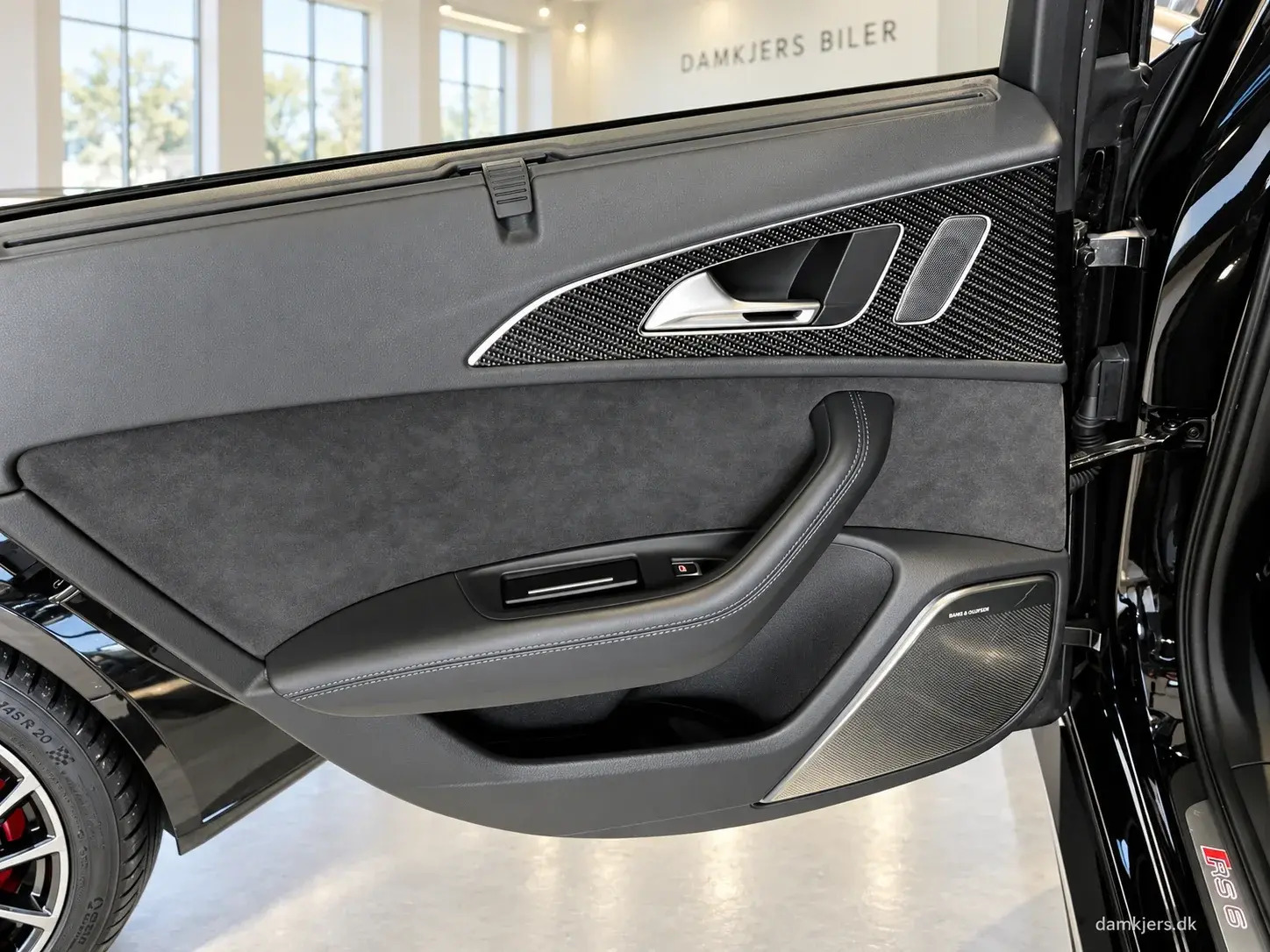 Sort Audi RS6 fra 2018