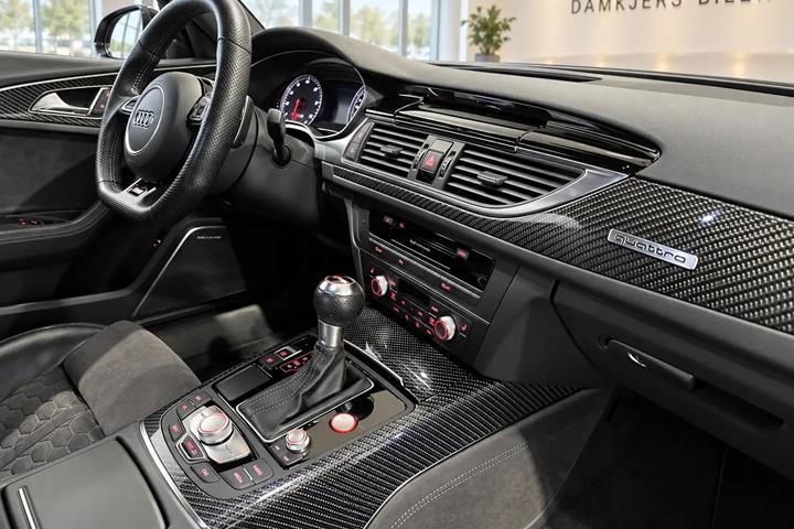 Sort Audi RS6 fra 2018