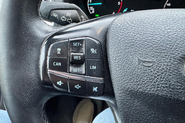 Hvid Ford Transit 350 L2 Van fra 2021