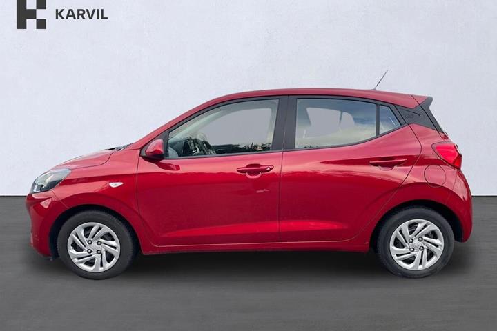 Rød Hyundai i10 fra 2022