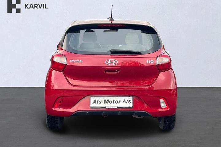 Rød Hyundai i10 fra 2022