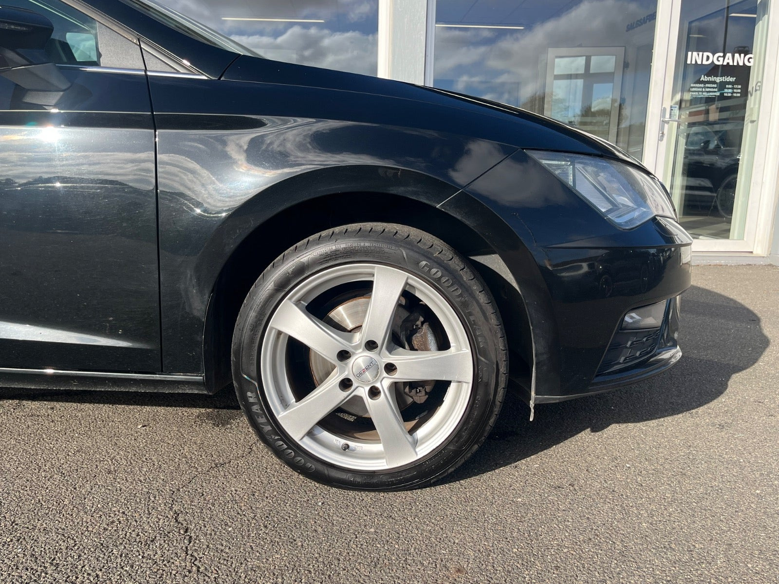 Sort Seat Leon fra 2017