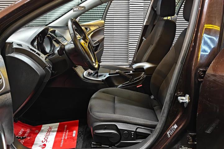 undefined Opel Insignia fra 2013