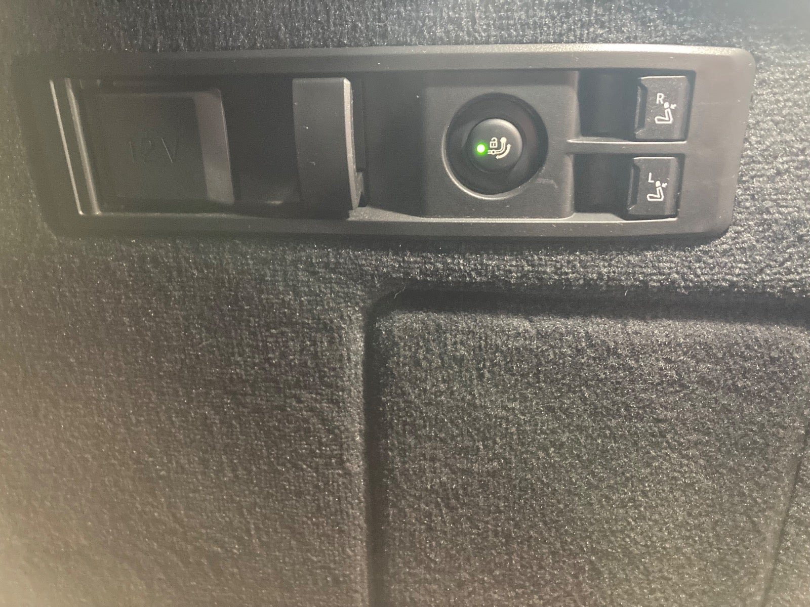 Grå BMW iX fra 2022