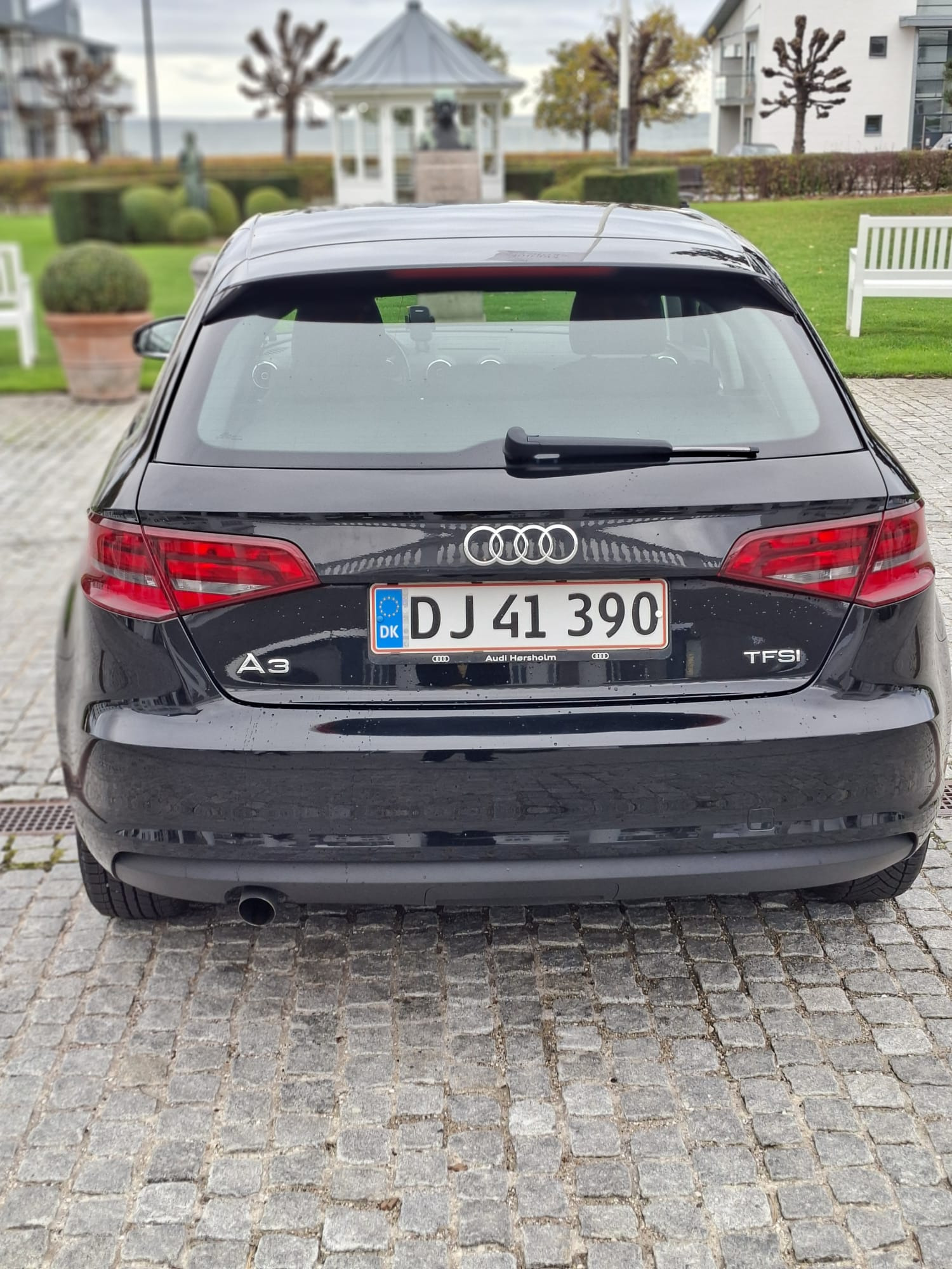 Sort Audi A3 Sportback fra 2015