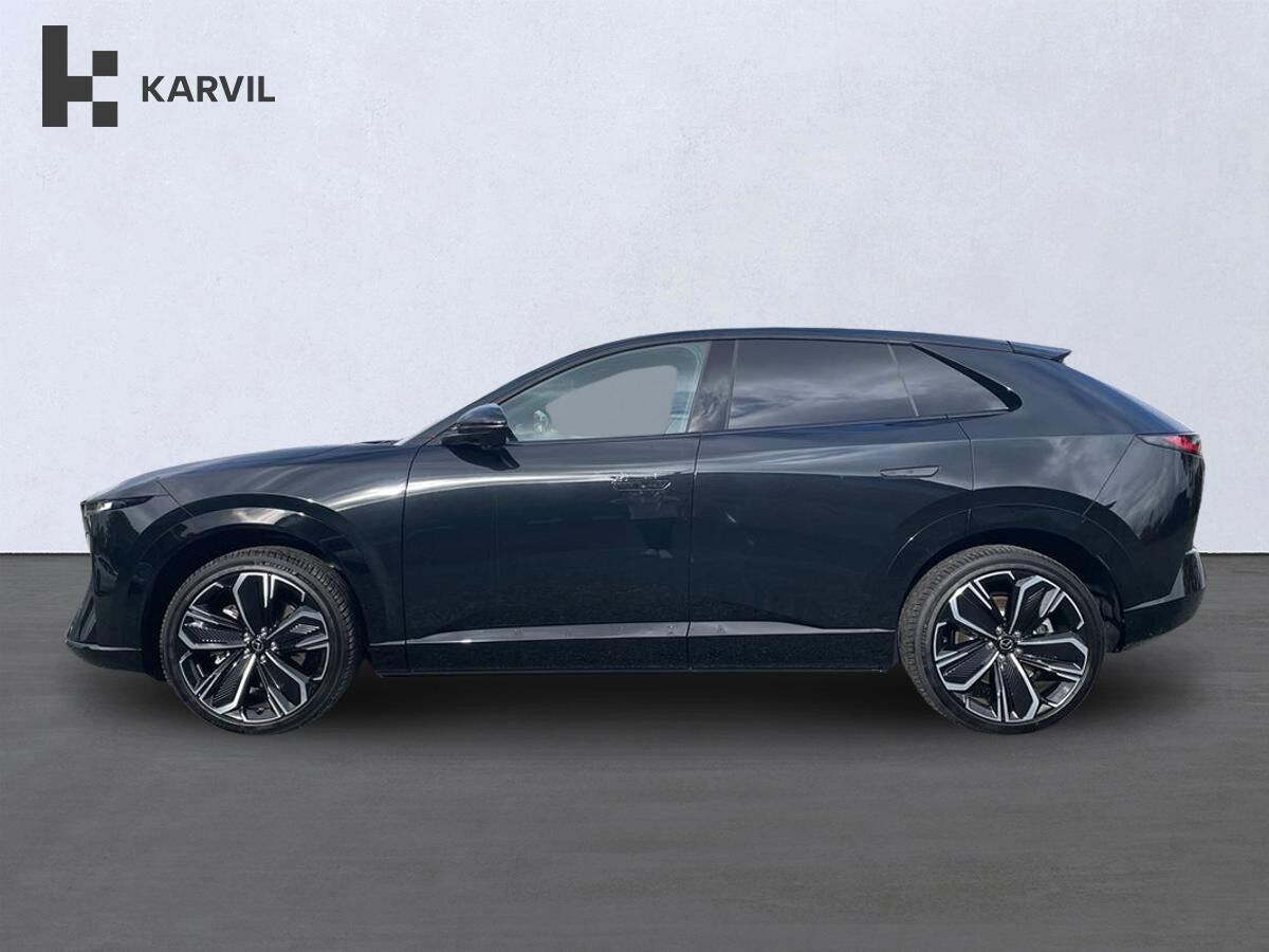 Sort Mazda CX-6e fra 2026