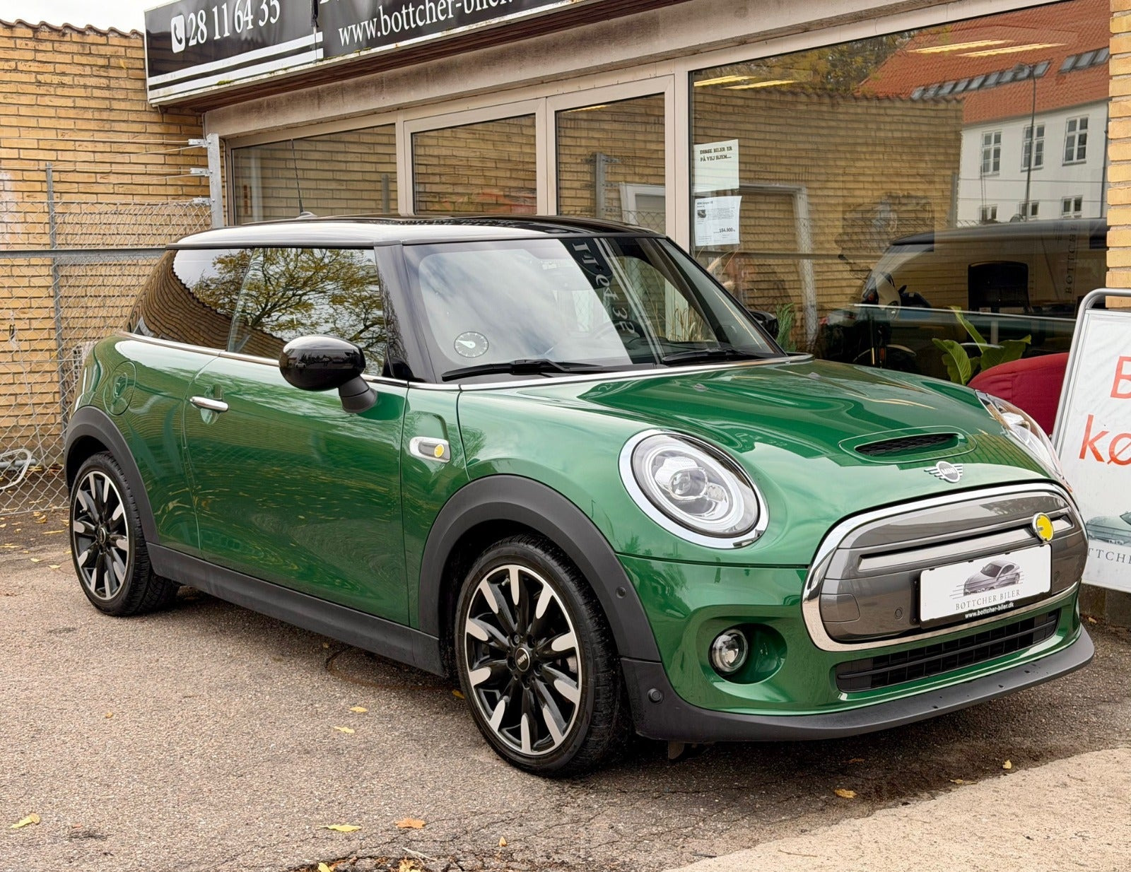 Grøn Mini Cooper SE fra 2020