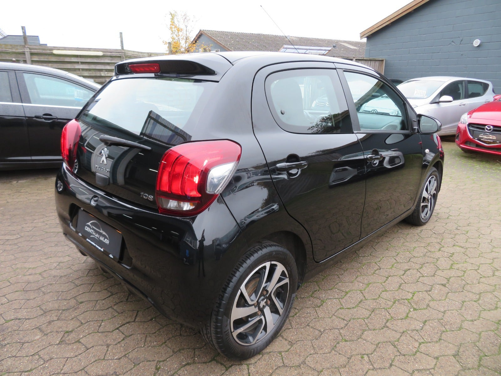 Sort Peugeot 108 fra 2019