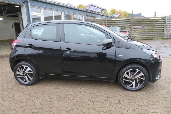Sort Peugeot 108 fra 2019