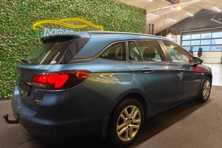 undefined Opel Astra fra 2016