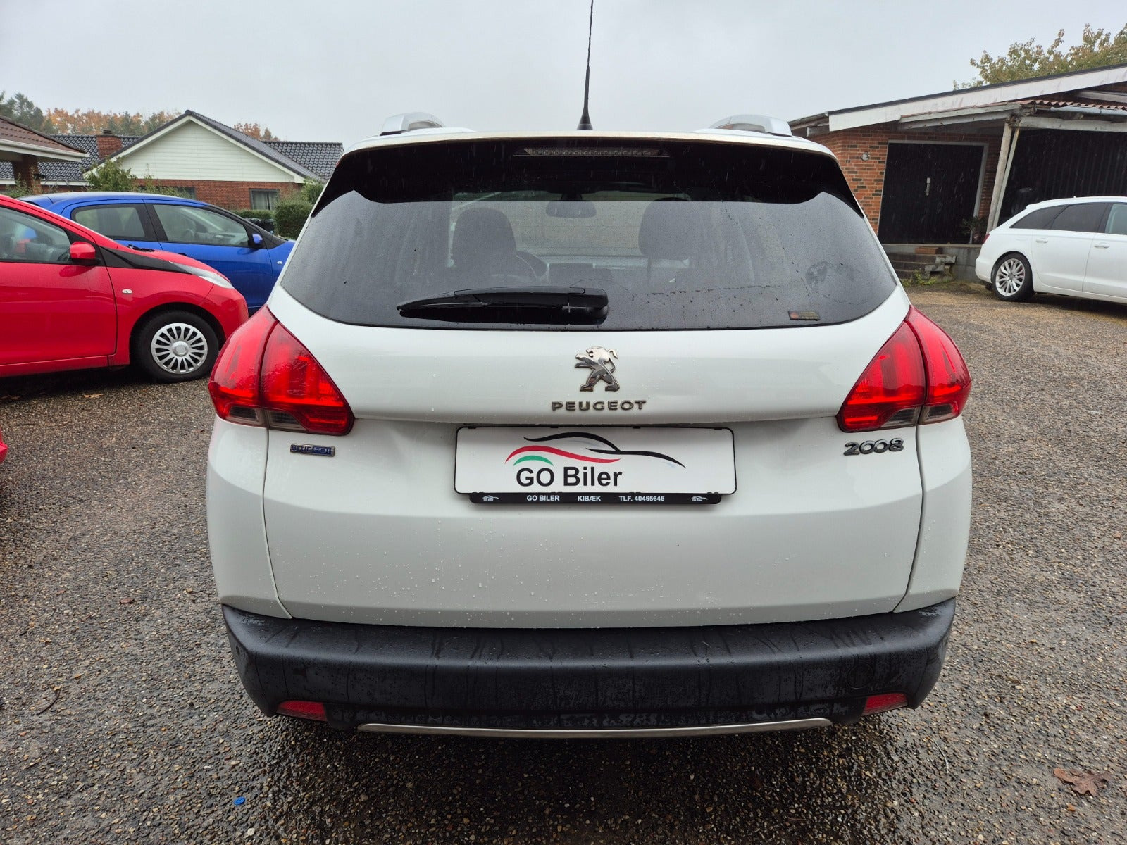 Grøn Peugeot 2008 fra 2016