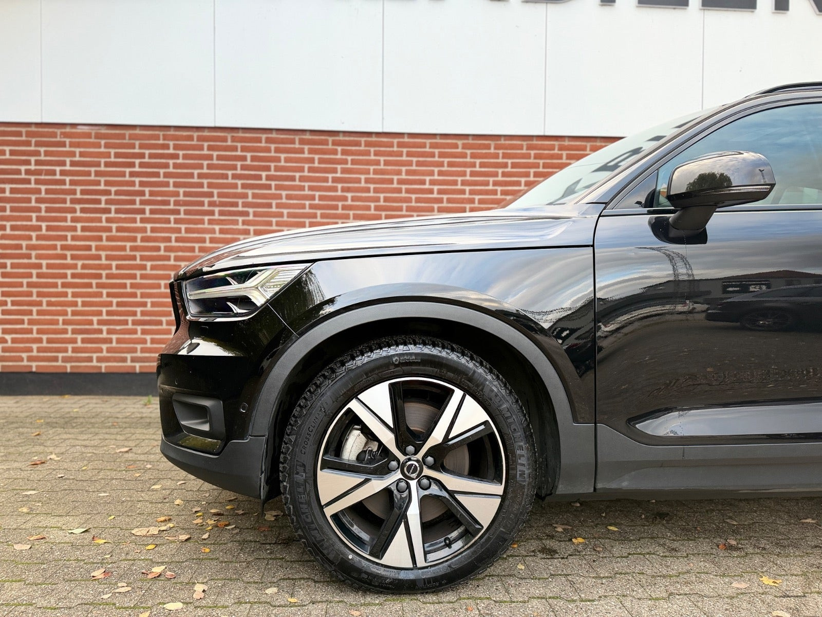 Sort Volvo XC40 fra 2022
