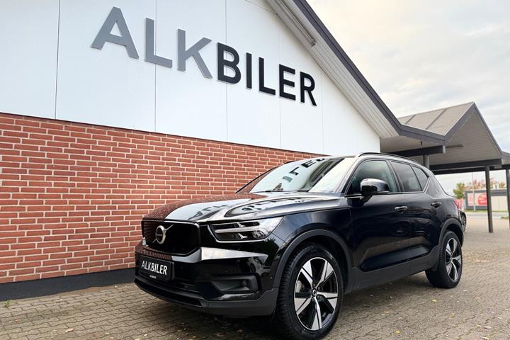 Sort Volvo XC40 fra 2022