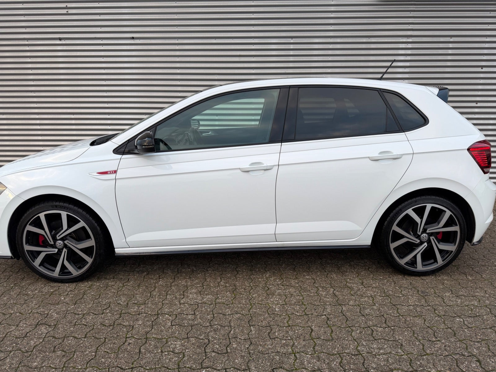 Hvid VW Polo fra 2018
