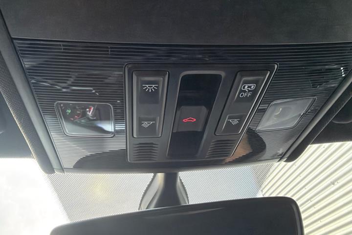 Hvid VW Polo fra 2018