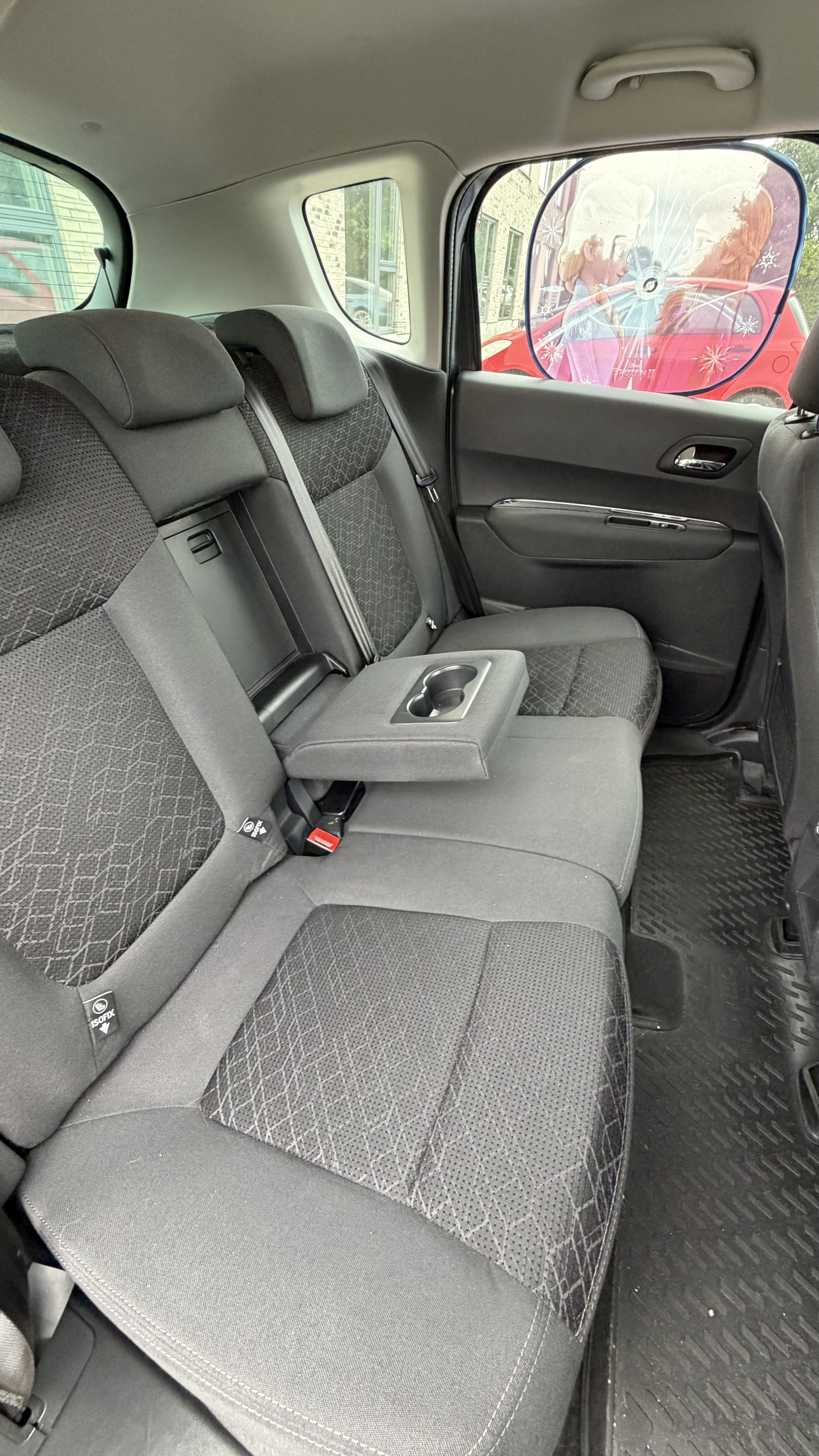 Grå Peugeot 3008 fra 2015