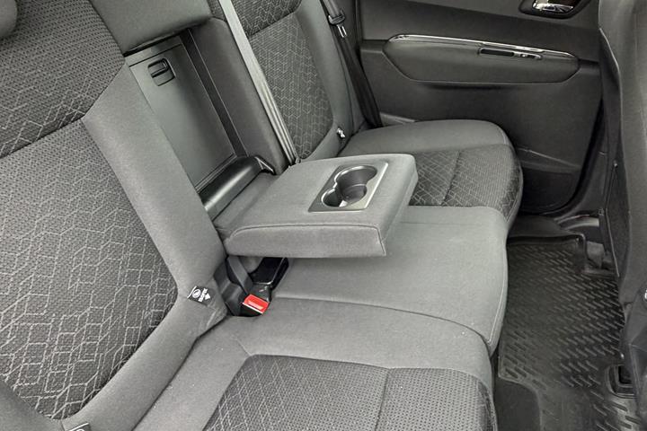 Grå Peugeot 3008 fra 2015