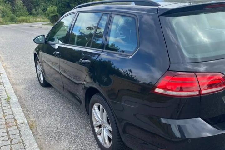 Sort VW Golf fra 2017