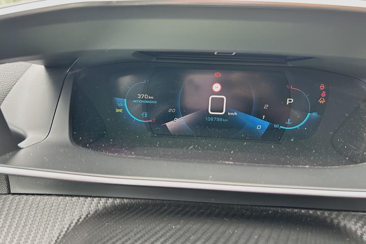 Sort Peugeot 208 fra 2020