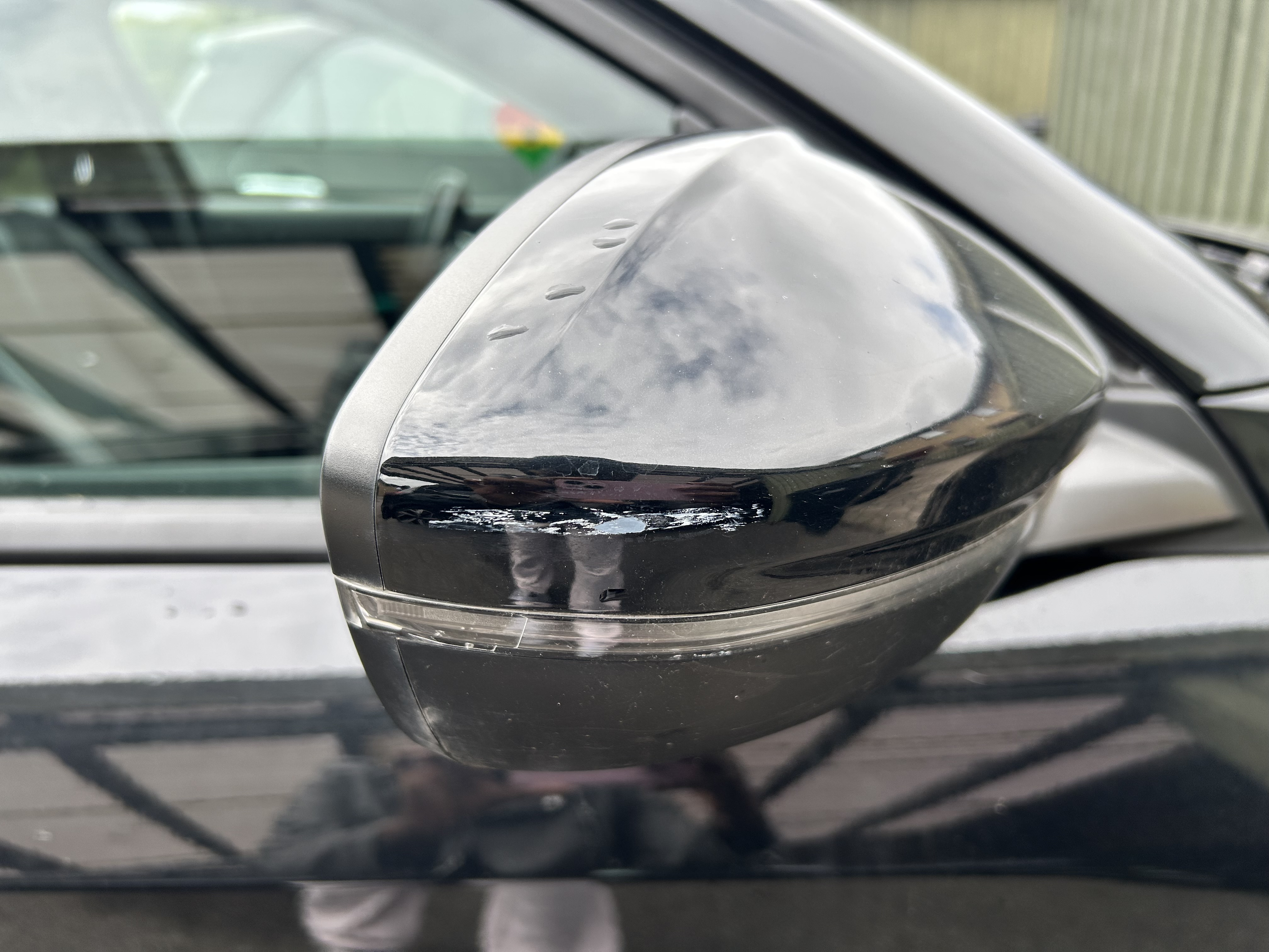 Sort Peugeot 208 fra 2020