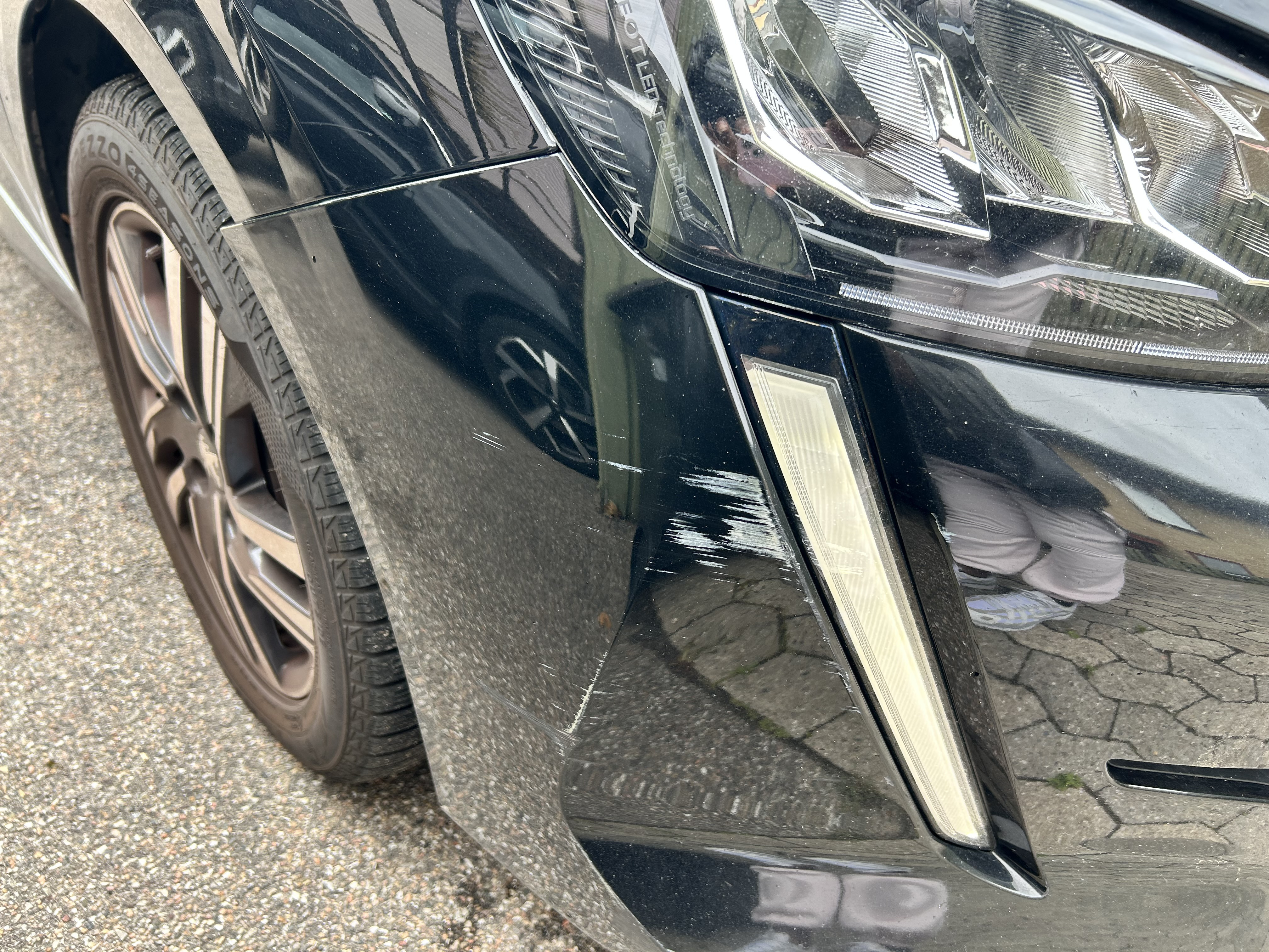 Sort Peugeot 208 fra 2020