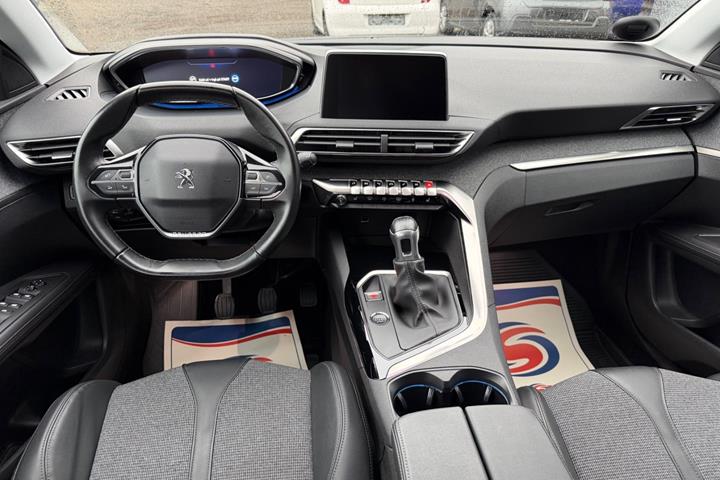 undefined Peugeot 3008 fra 2020