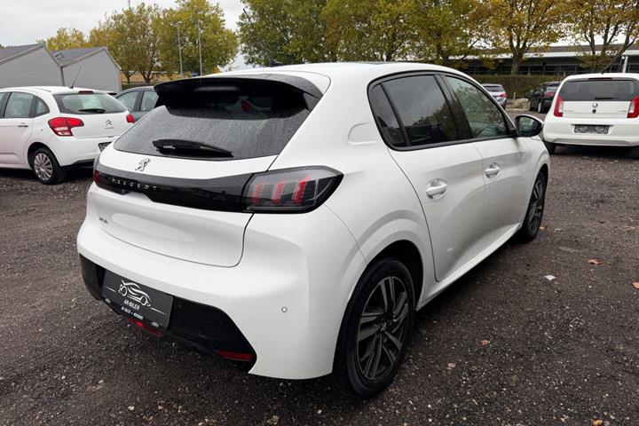undefined Peugeot 208 fra 2020