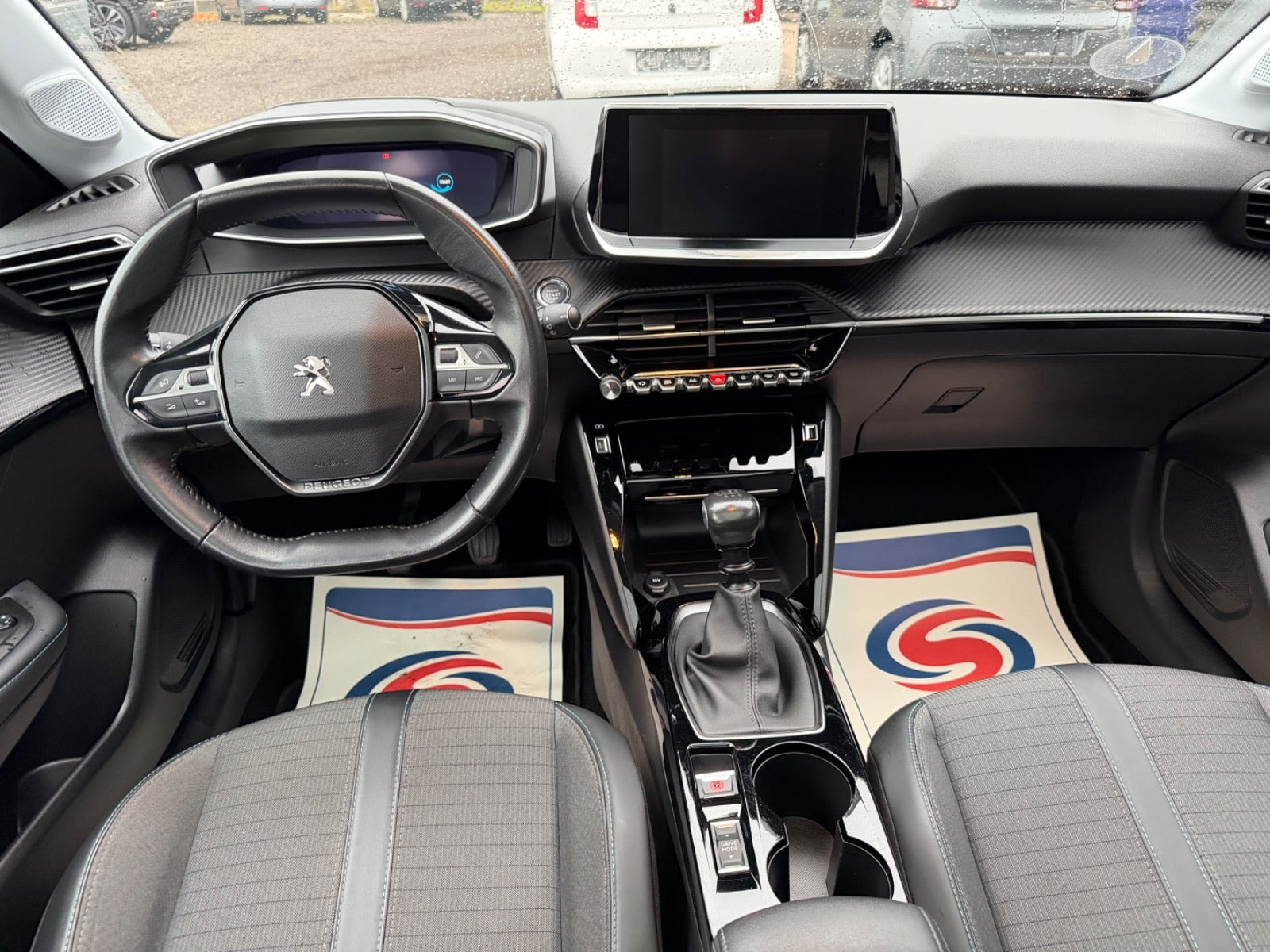 undefined Peugeot 208 fra 2020