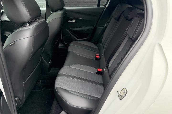 undefined Peugeot 208 fra 2020