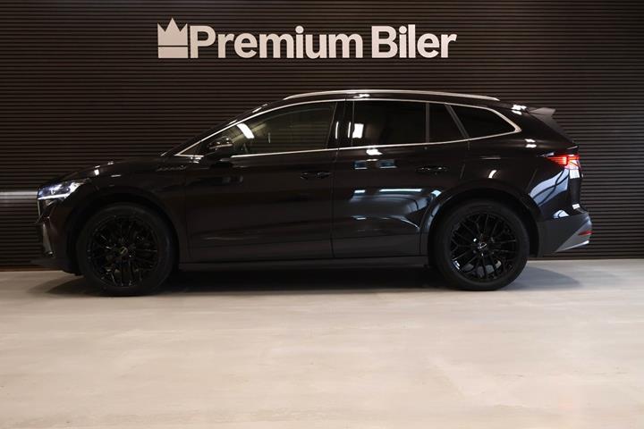 Sort Skoda Enyaq fra 2023