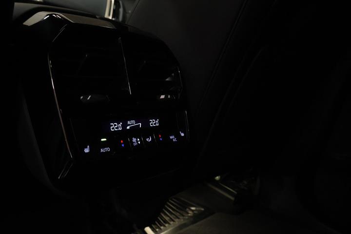 Sort BMW iX fra 2023