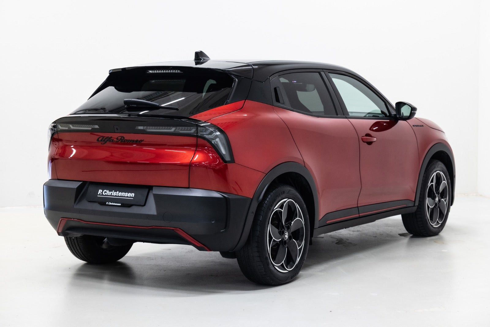 Rød Alfa Romeo Junior fra 2025