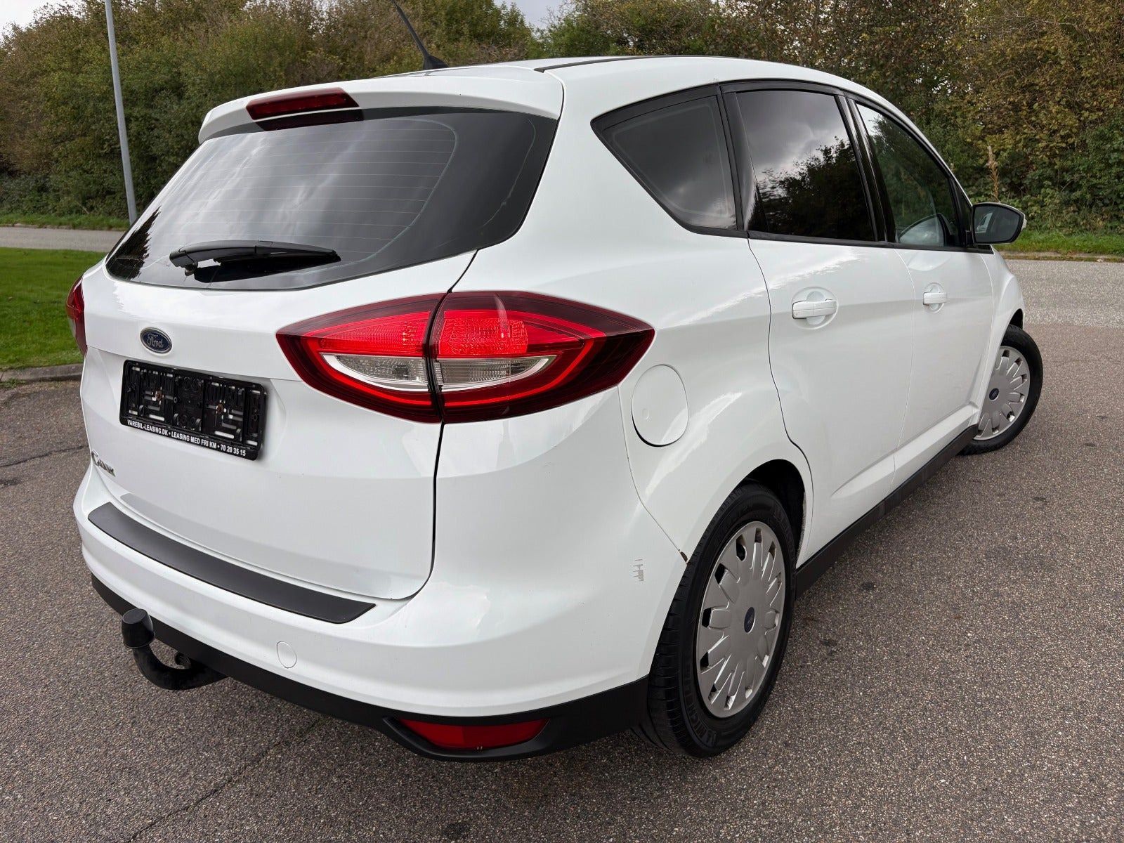 Hvid Ford C-MAX fra 2017