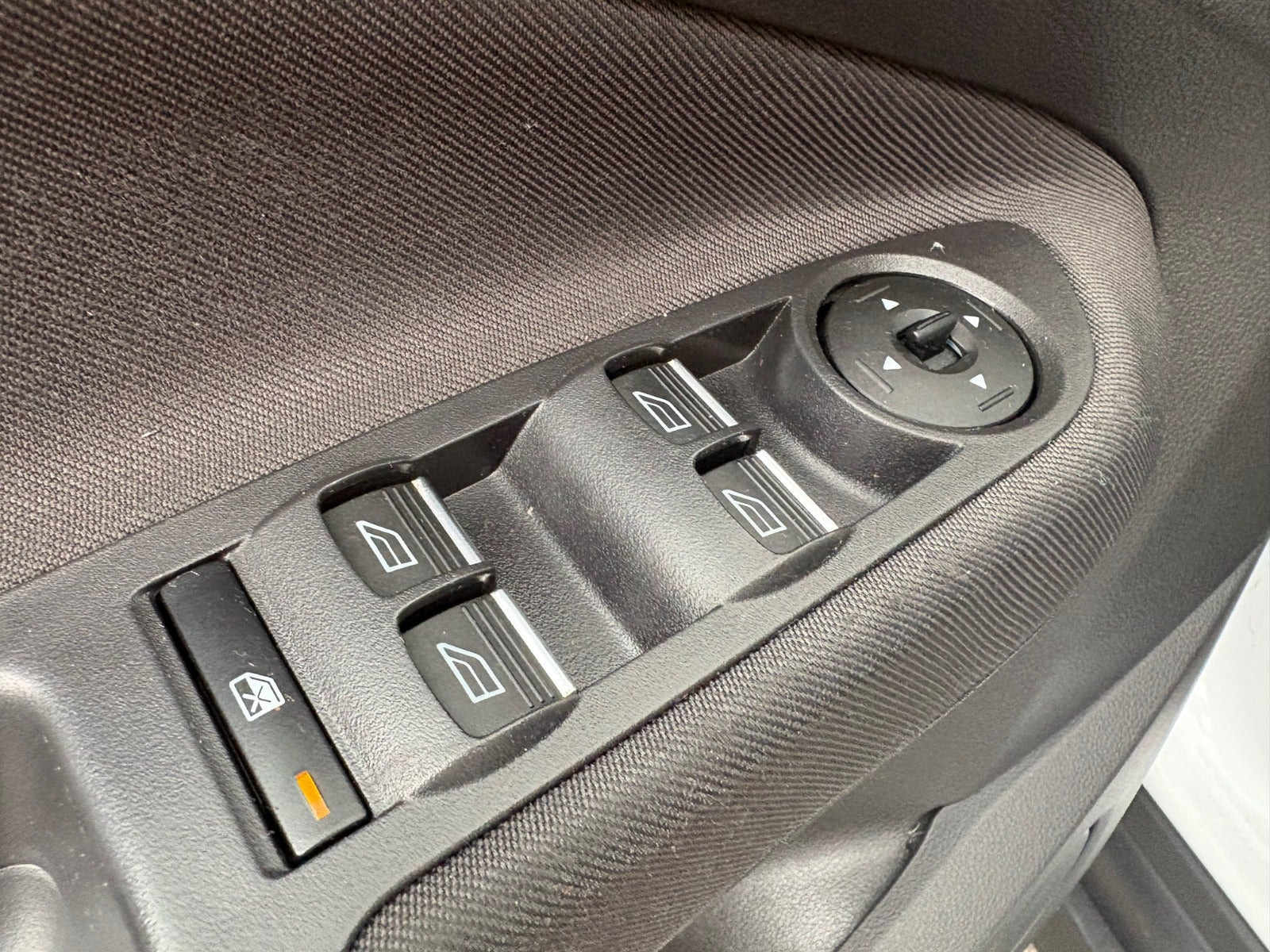 Hvid Ford C-MAX fra 2017
