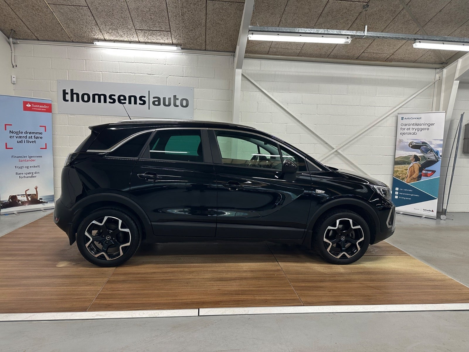 Sort Opel Crossland fra 2021