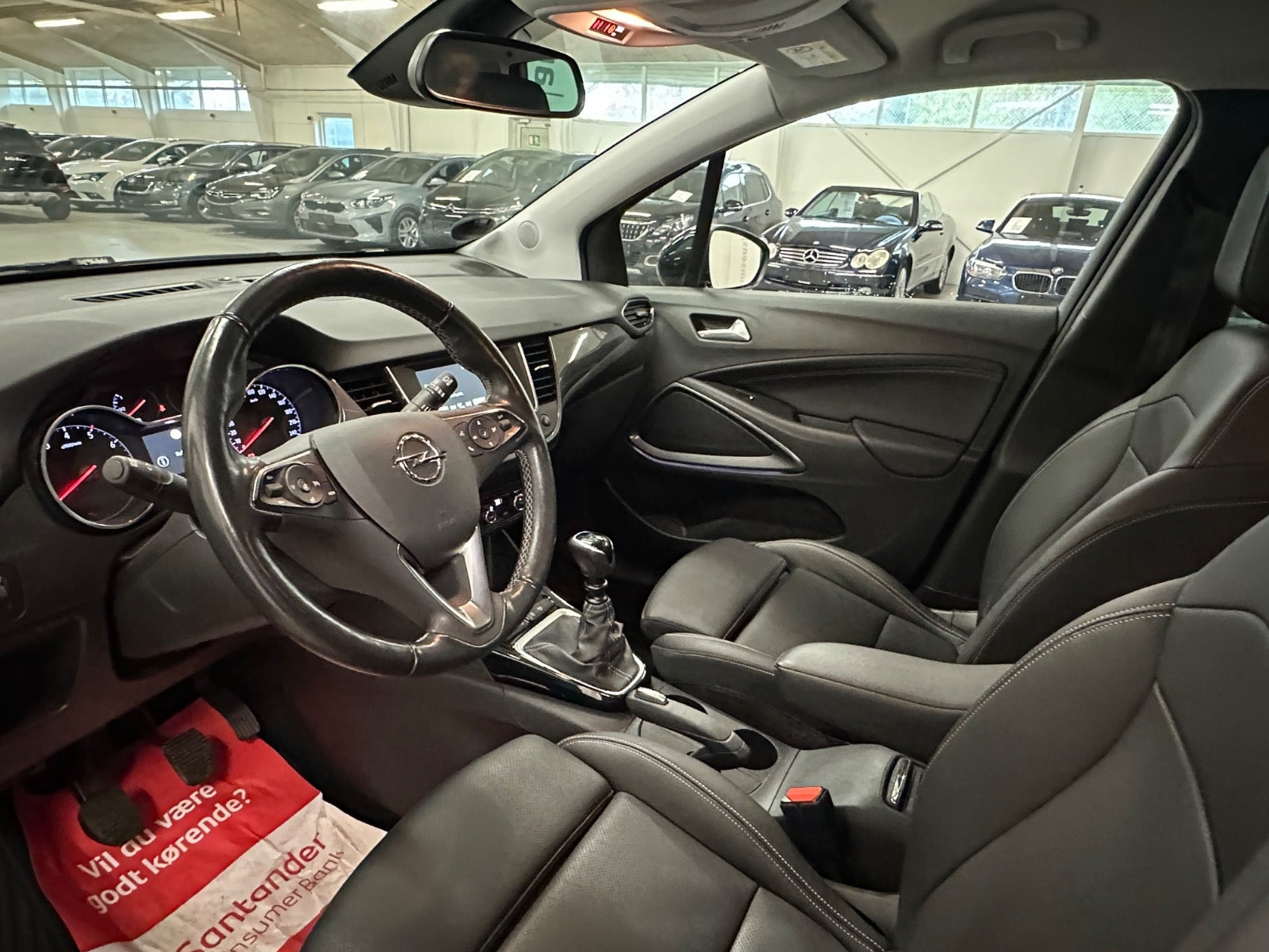 Sort Opel Crossland fra 2021