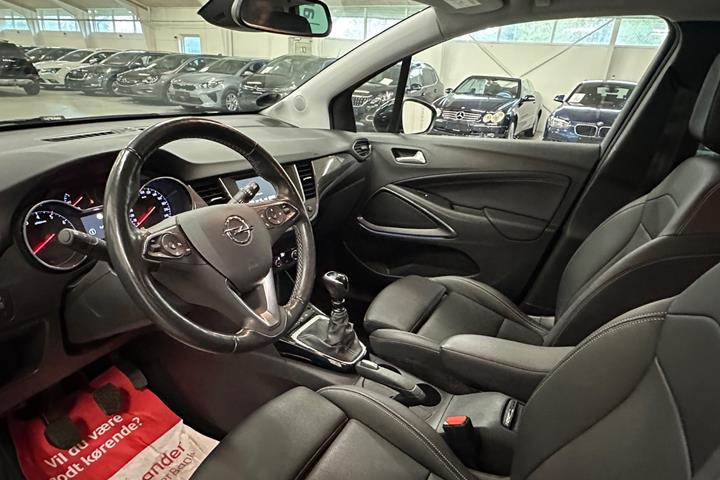 Sort Opel Crossland fra 2021